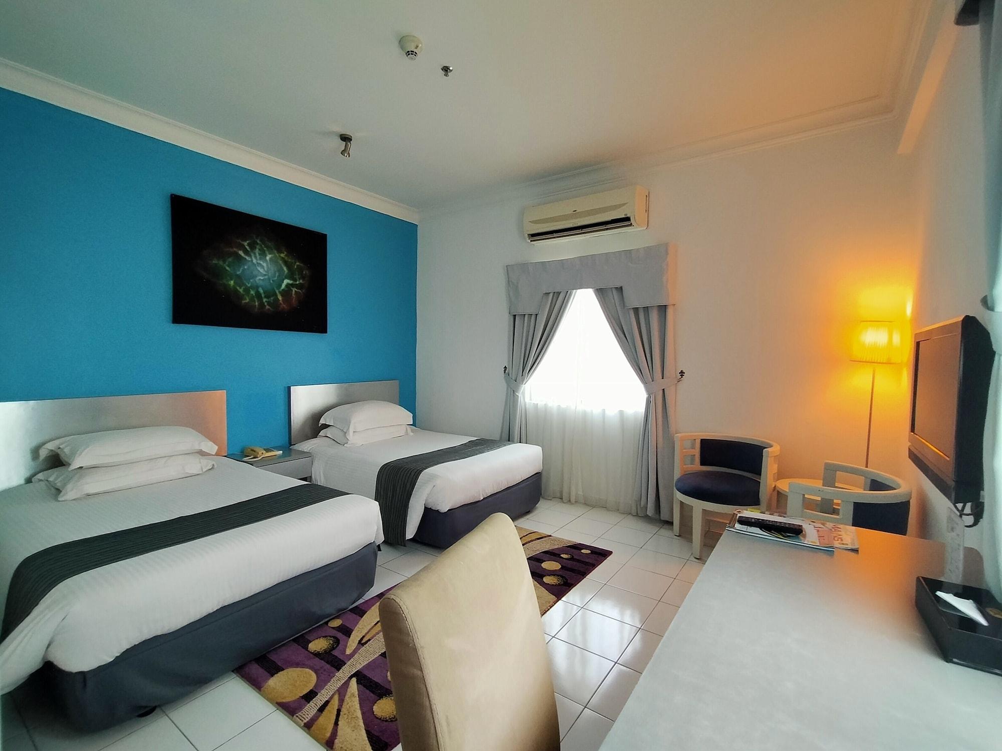 Klana Beach Resort Port Dickson Exterior foto