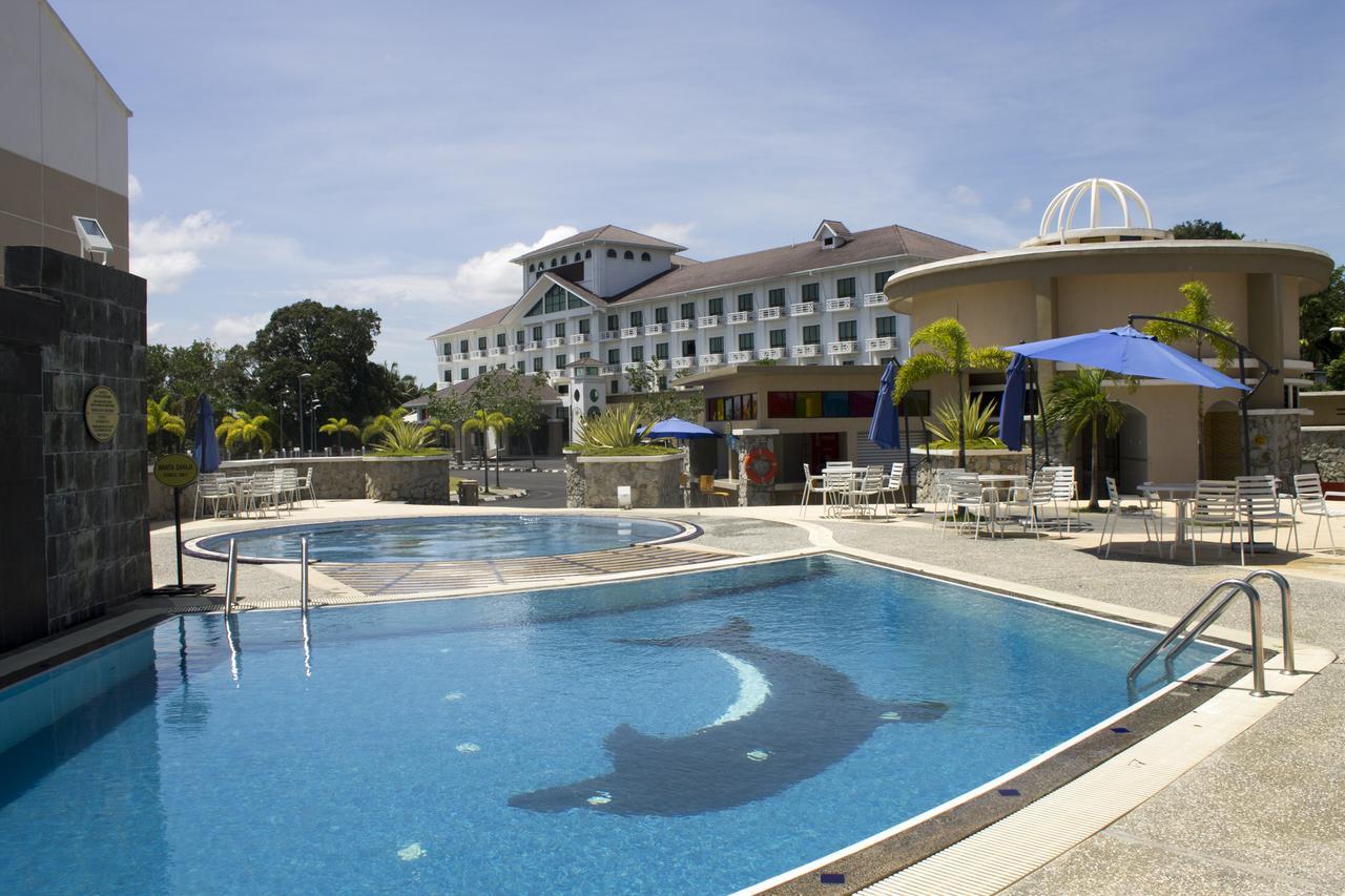 Klana Beach Resort Port Dickson Exterior foto